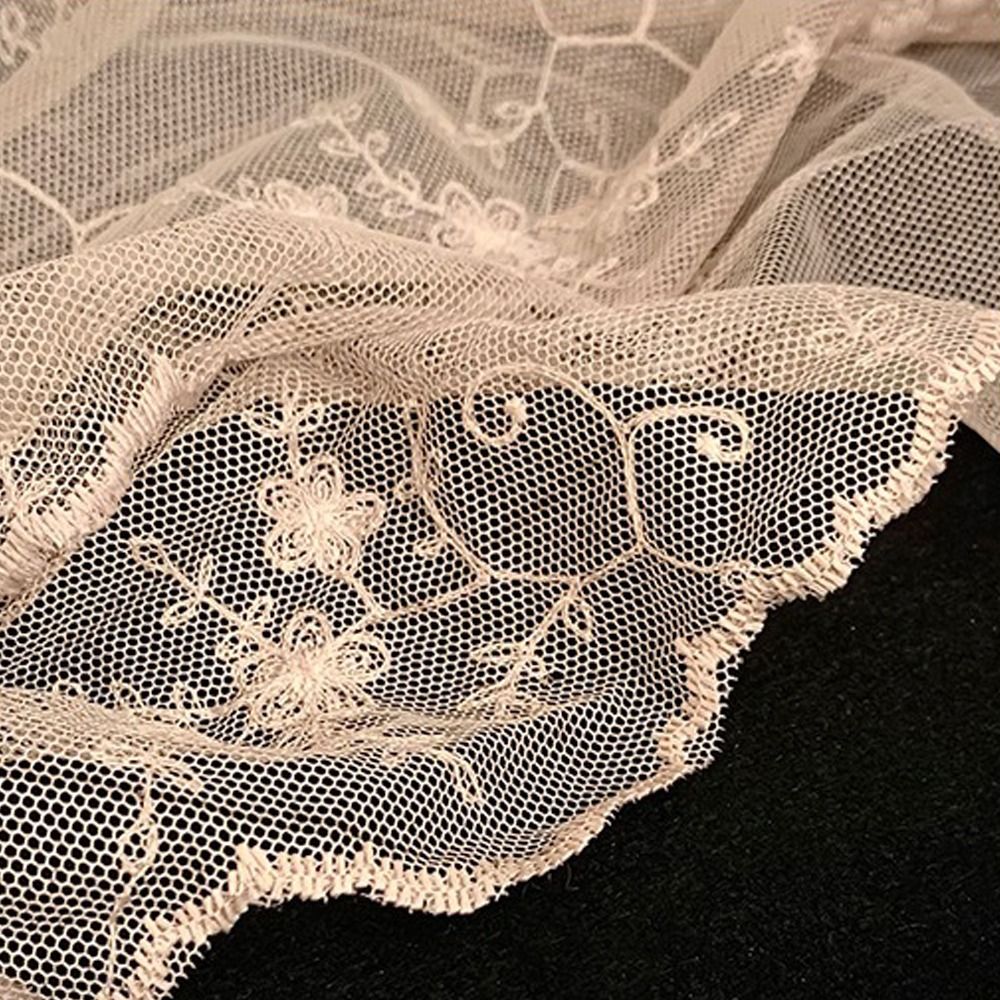 وشاح دانتيل طويل عصري مطرز بال - مراجعة Ascot Neck Scarf وسعره