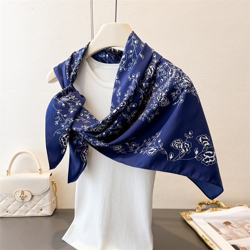 وشاح مربع فاخر عتيق الطراز مقا - مراجعة Face Scarf Mask وسعره