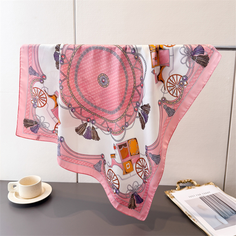 وشاح حريري مربع فاخر مطبوع للر - مراجعة Ascot Neck Scarf وسعره