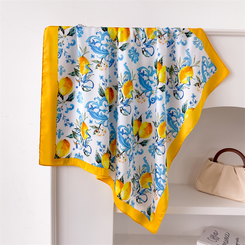 وشاح حريري مربع فاخر مطبوع للر - مراجعة Ascot Neck Scarf وسعره