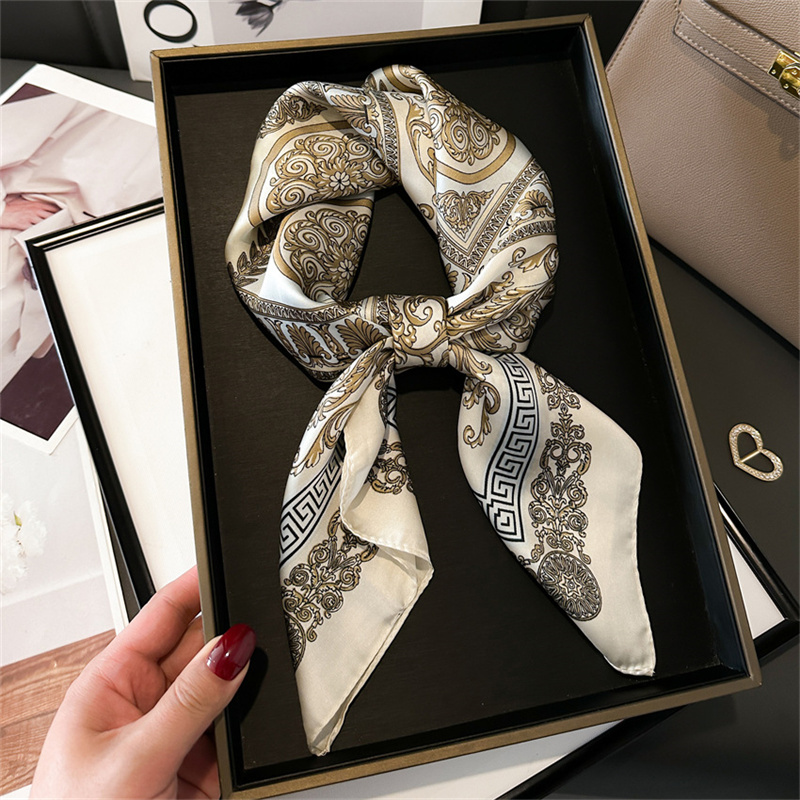 2024 العلامة التجارية الفاخرة  - مراجعة Ascot Neck Scarf وسعره